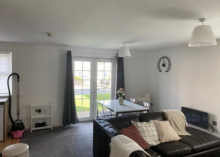 Marine Viewing 2 Bedrooms Flat